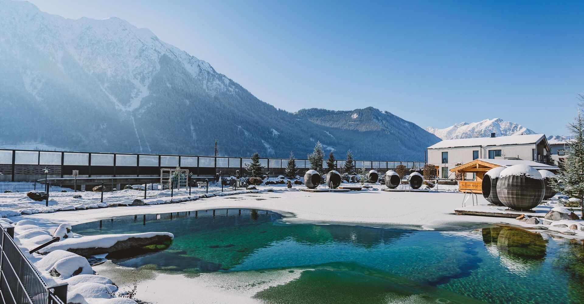 HotelBuchauteich-winter.jpg